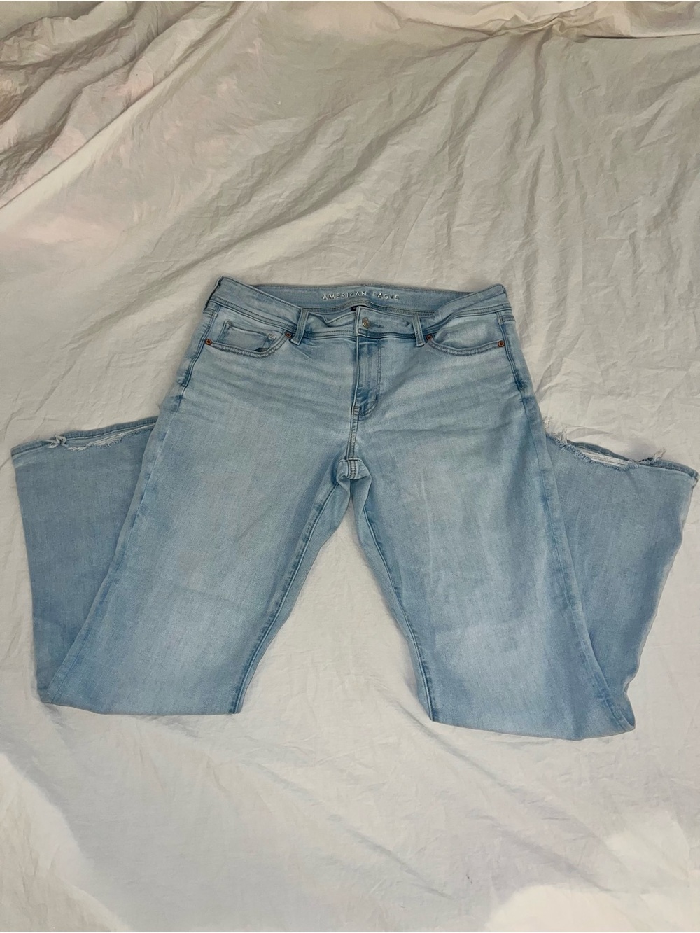 Like NEW American Eagle Low Rise Bootcut Light Wash Jeans Size 16 Regular